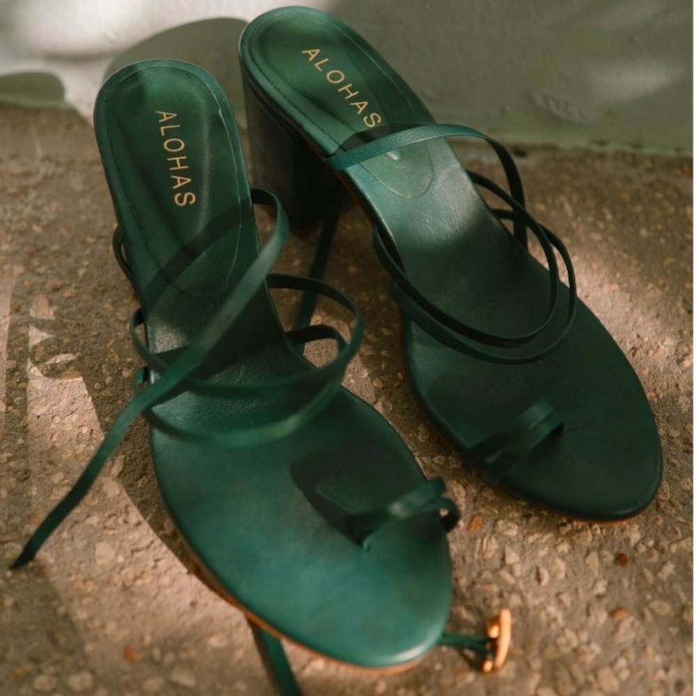 Alohas Heeled Sandal